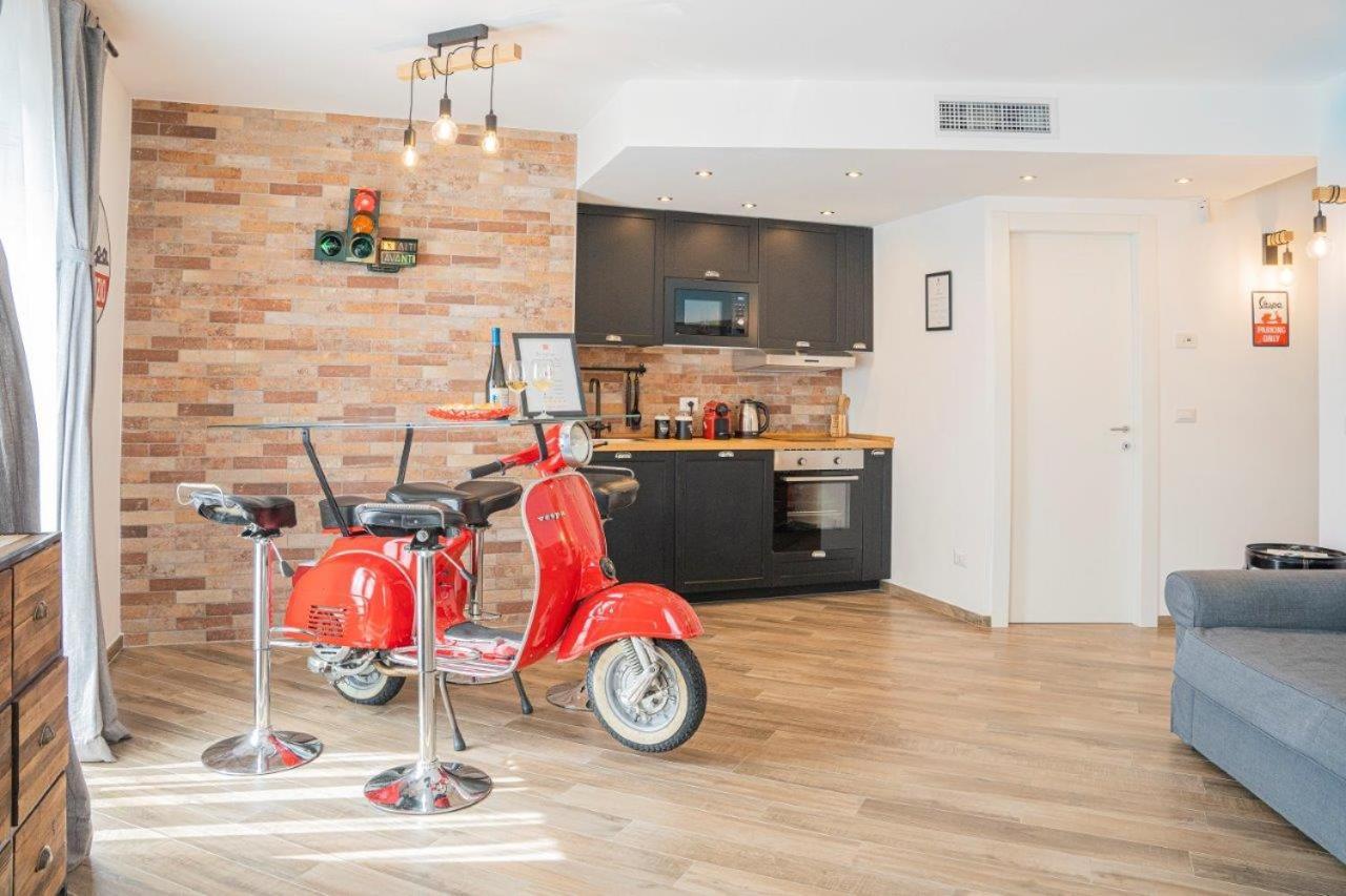 Vespa Apartments Moneglia Kültér fotó